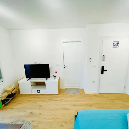 1, アパート *